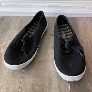 Women’s canvas shoes - black